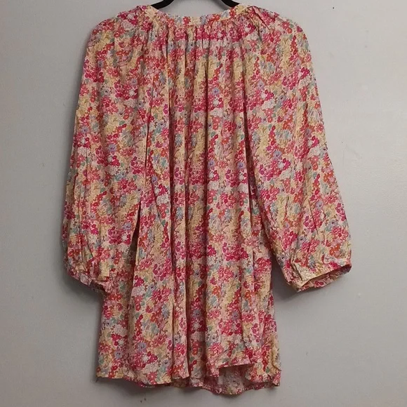 Jones New York size 2X women's colorful floral pull-on blouse. - Picture 8 of 16